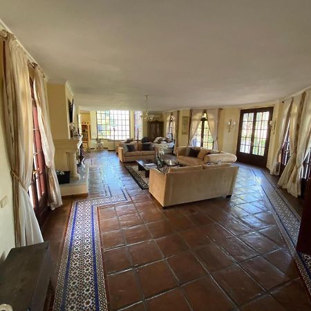 Villa Lampara En La Colina Benahavís Eksteriør bilde